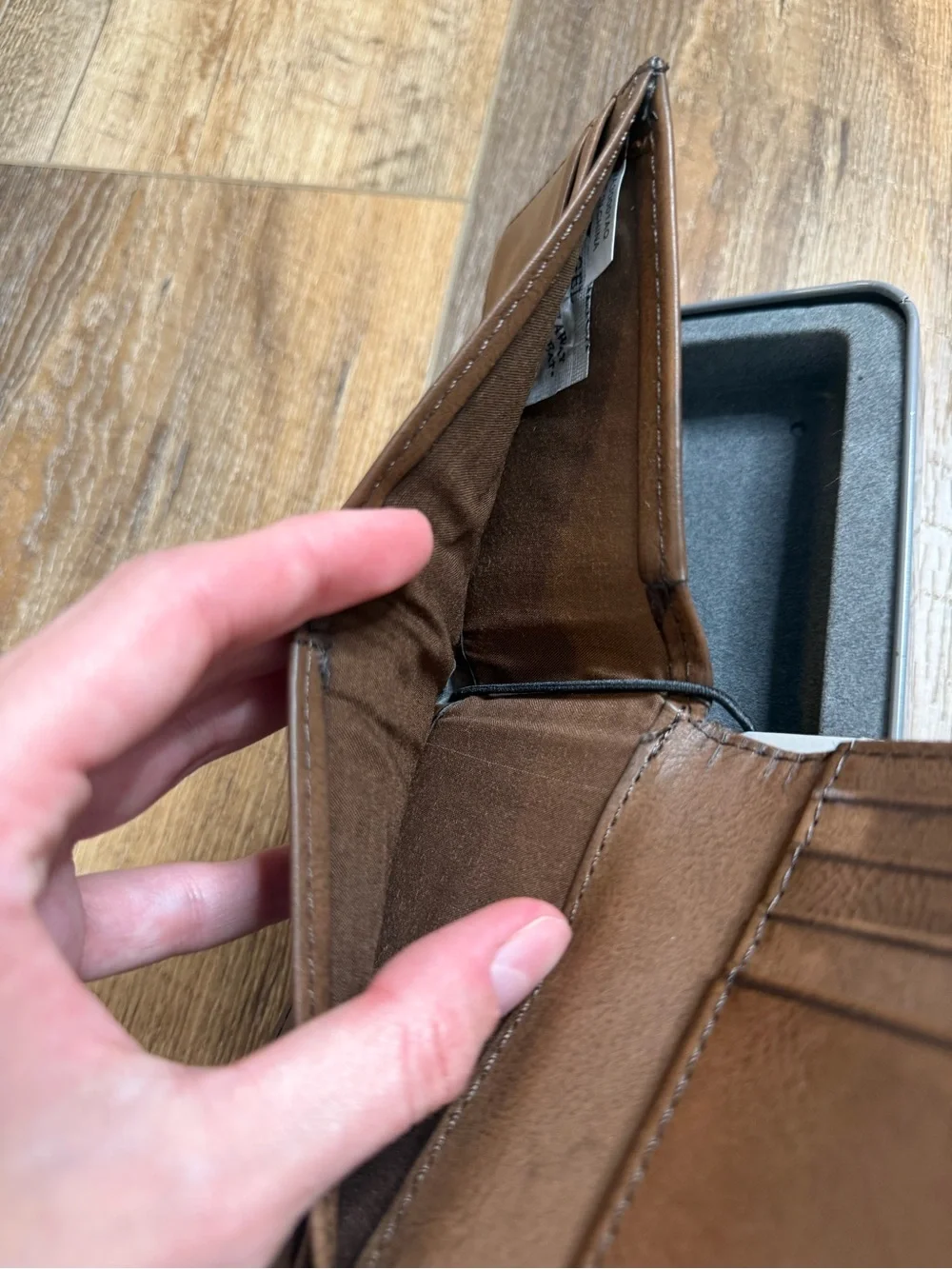 London Fog Brown Leather Trifold Wallet
